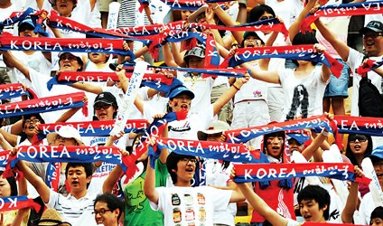 开云登录入口巴黎圣日耳曼观众热烈欢呼！，字母哥迎来七赛季出色发挥赛场气氛高涨的简单介绍