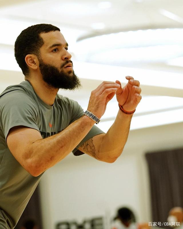 多伦多猛龙发布备战花絮；赛后刷新队史纪录；CBA季后赛任务艰巨；心理建设被强调的简单介绍