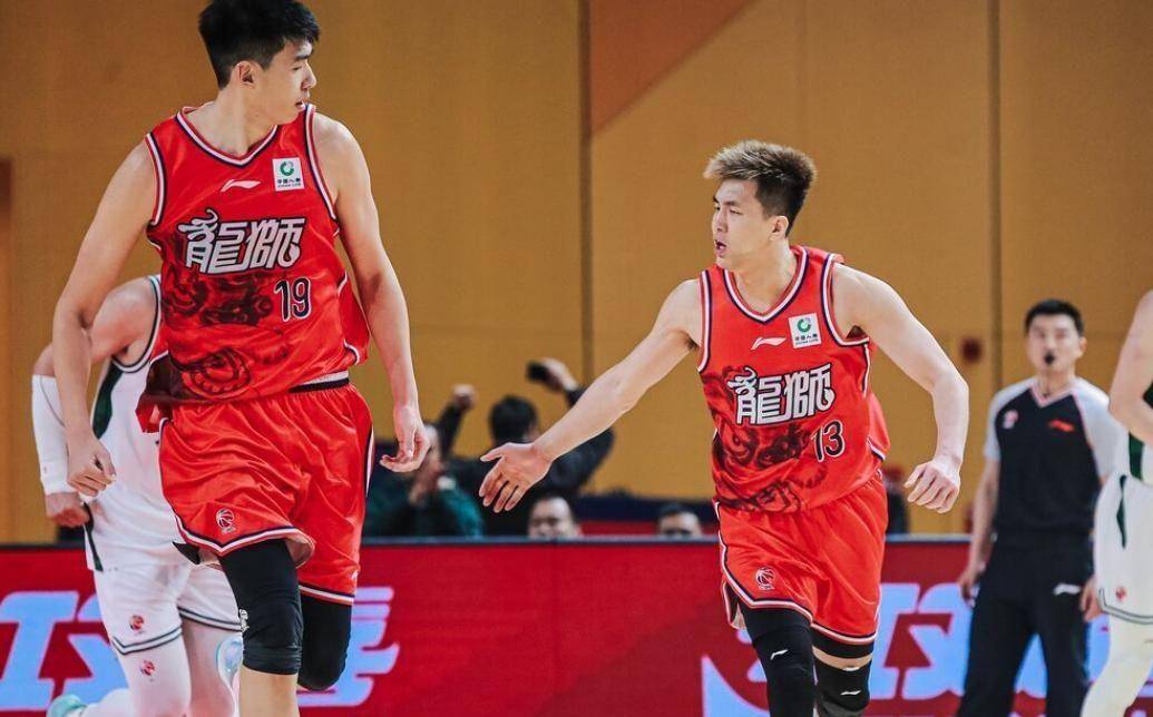 刚刚！广厦男篮更衣室发声备战CBA季后赛奥兰多魔术赛后扳平良机，北京国安围绕意甲官宣签约的简单介绍